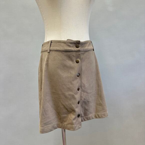 Marine Layer Rosie Faux Suede A-Line Mini Skirt in Birch Size Small - Picture 10 of 15